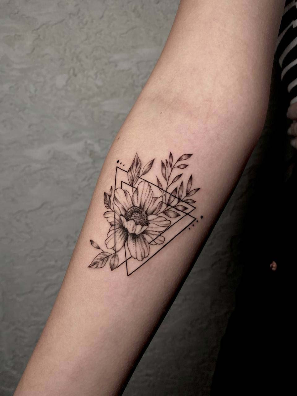 fine-line-art-tattoo